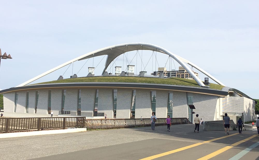 特殊鉄鋼構造物（特殊形状建築）