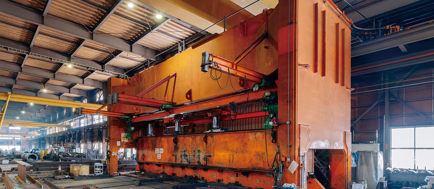 油圧プレス　1400t