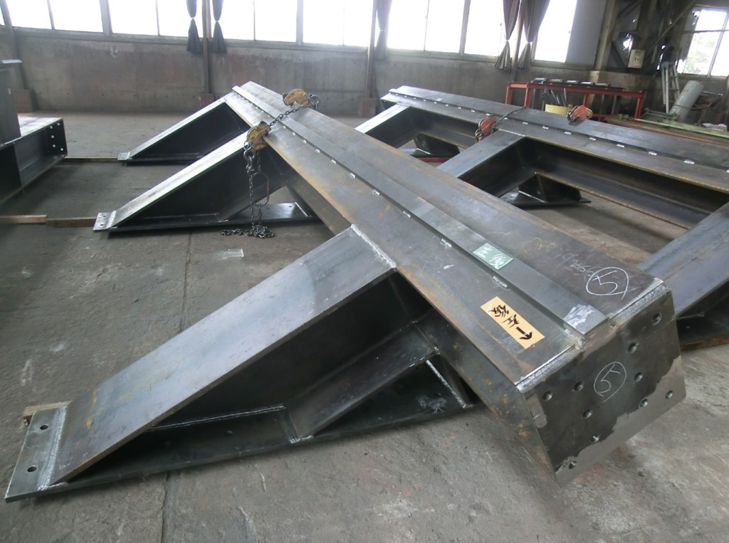 シールドマシン発進架台|北陸建工グループ